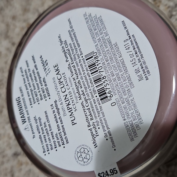 NWT BBW Pumpkin Cupcake 3-Wick Candle - Picture 2 of 3